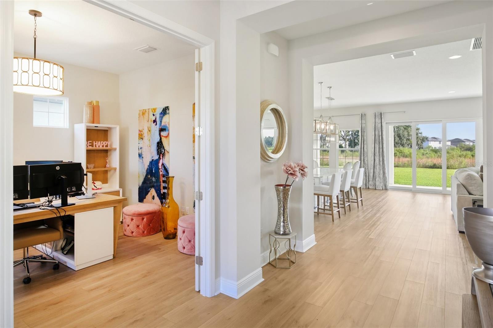 HINTON HAWKSTONE - Residential