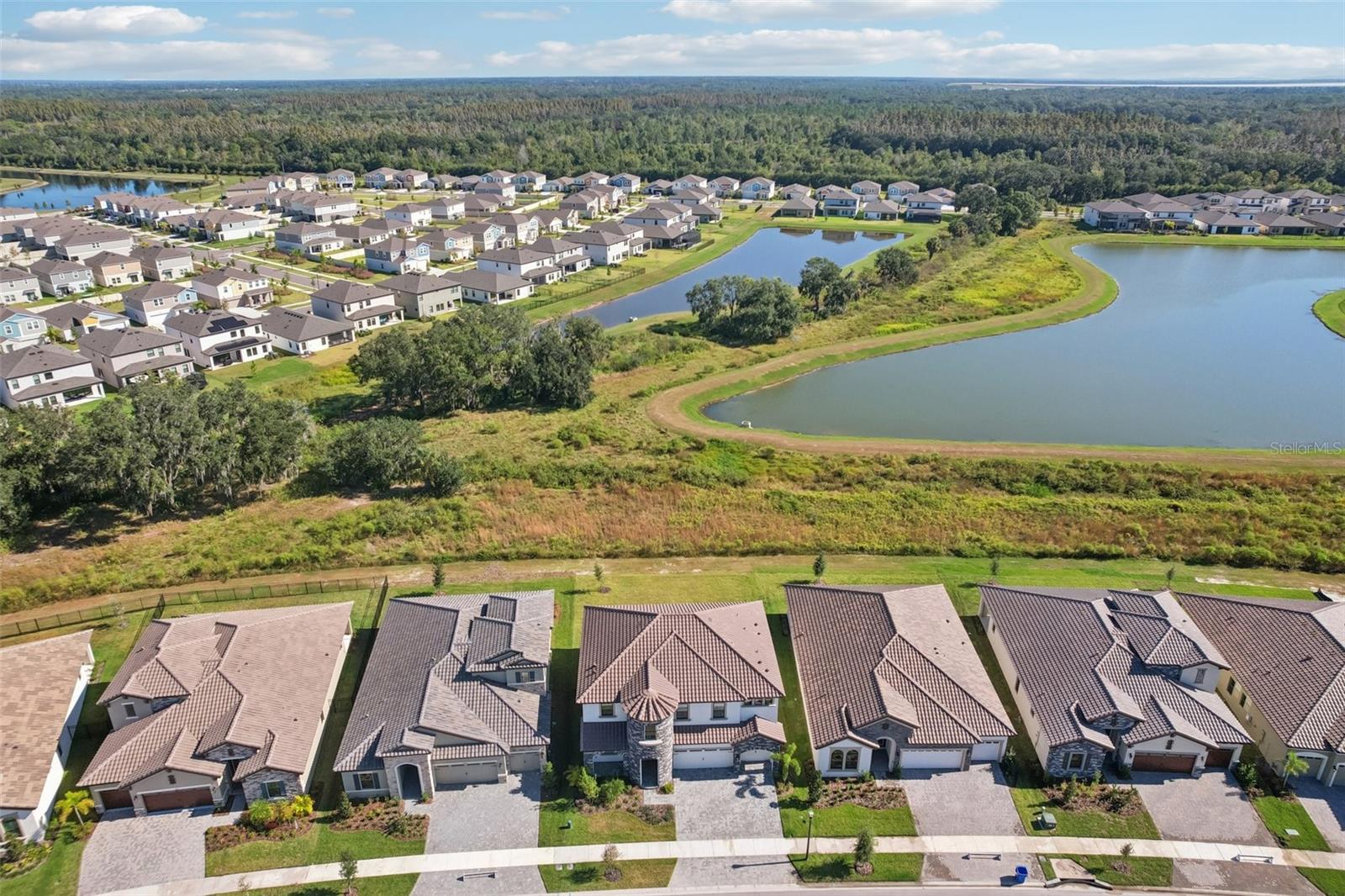 HINTON HAWKSTONE - Residential