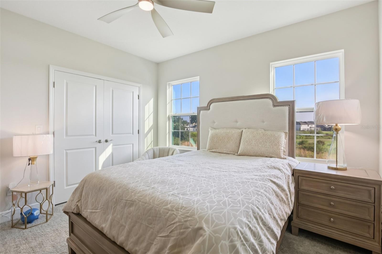 HINTON HAWKSTONE - Residential
