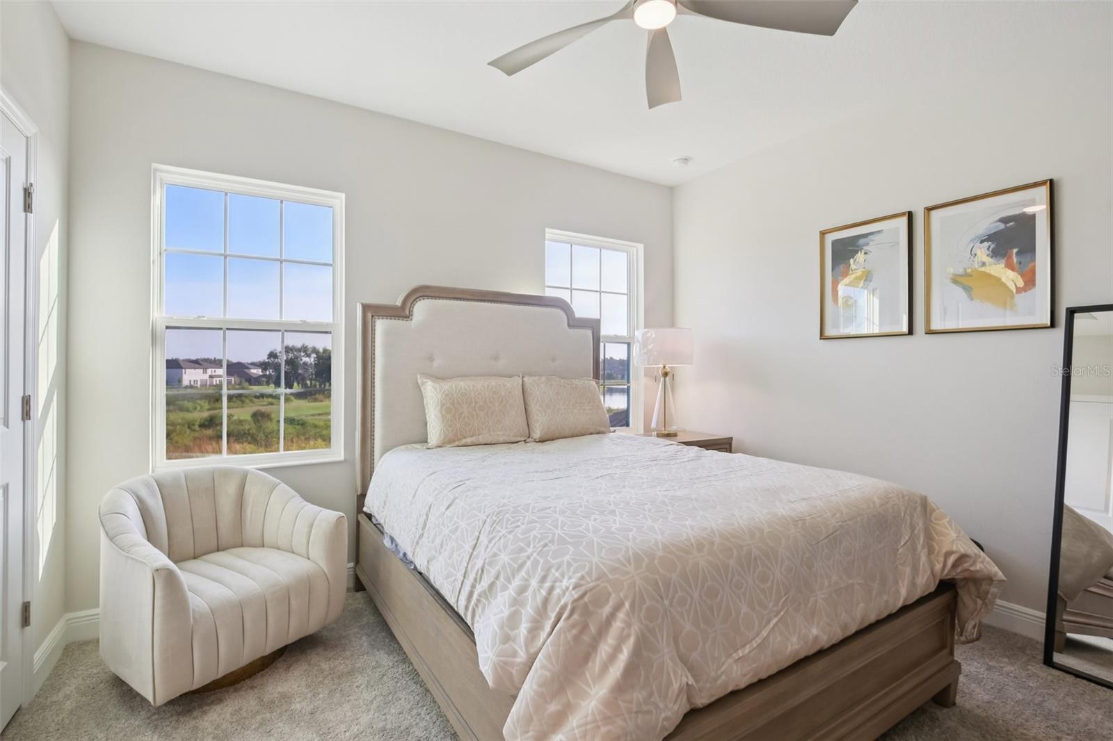 HINTON HAWKSTONE - Residential
