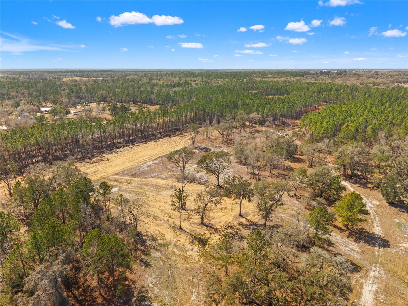 ACERAGE - Residential