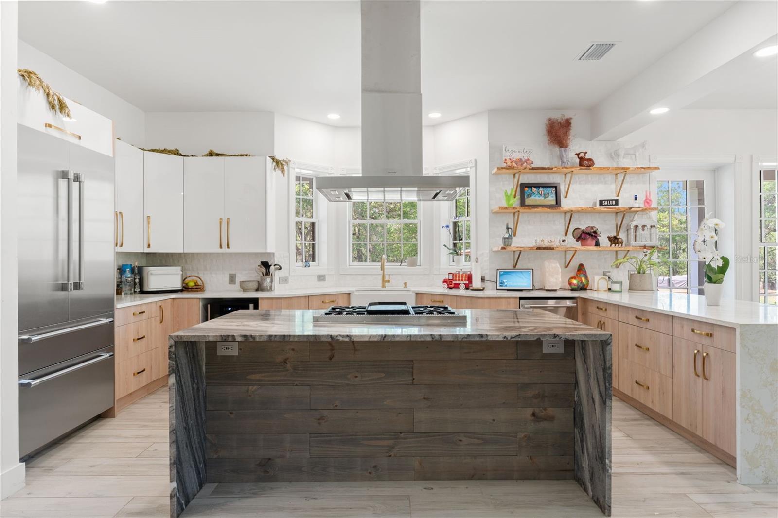 ACERAGE - Residential