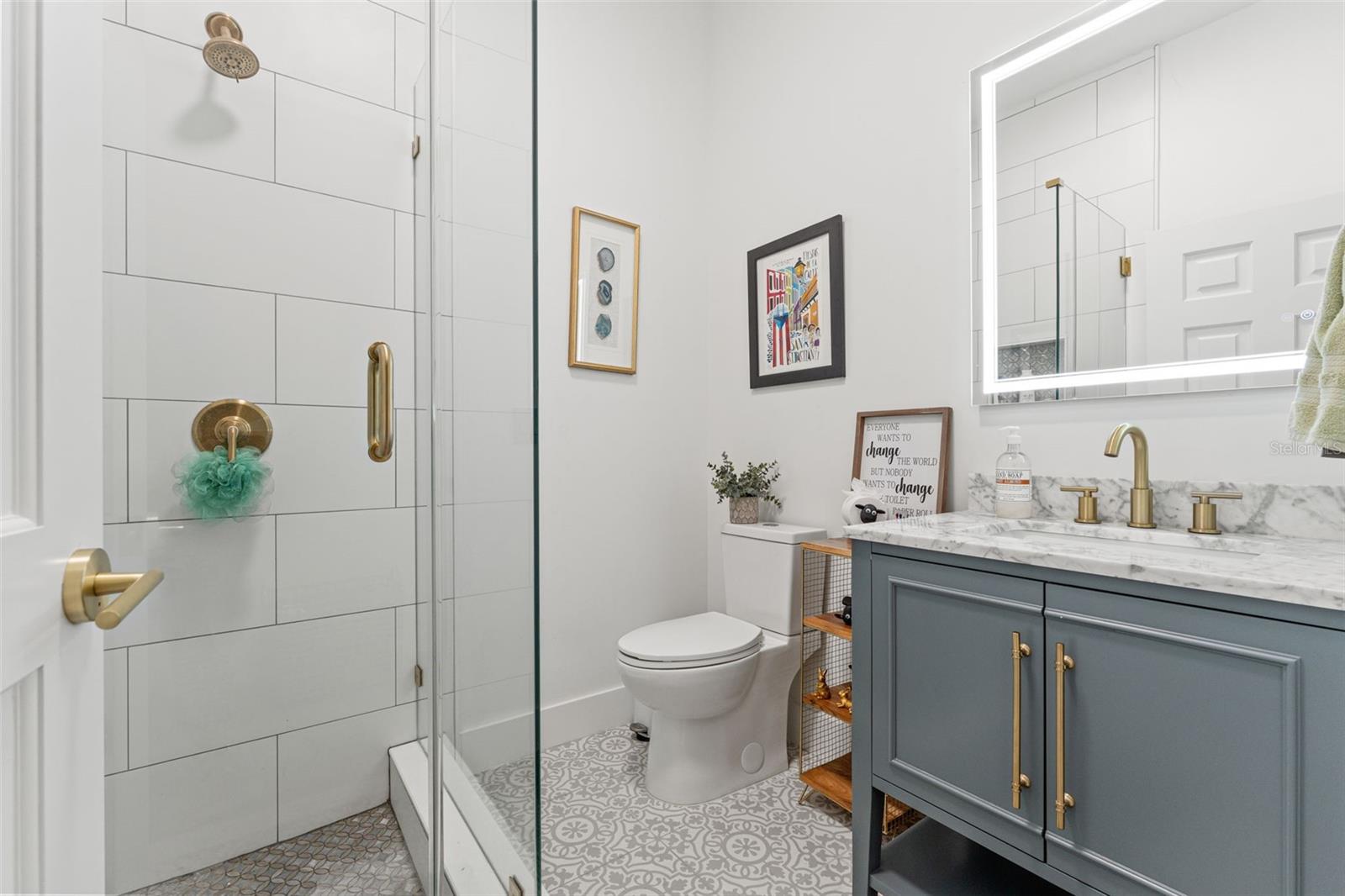 ACERAGE - Residential