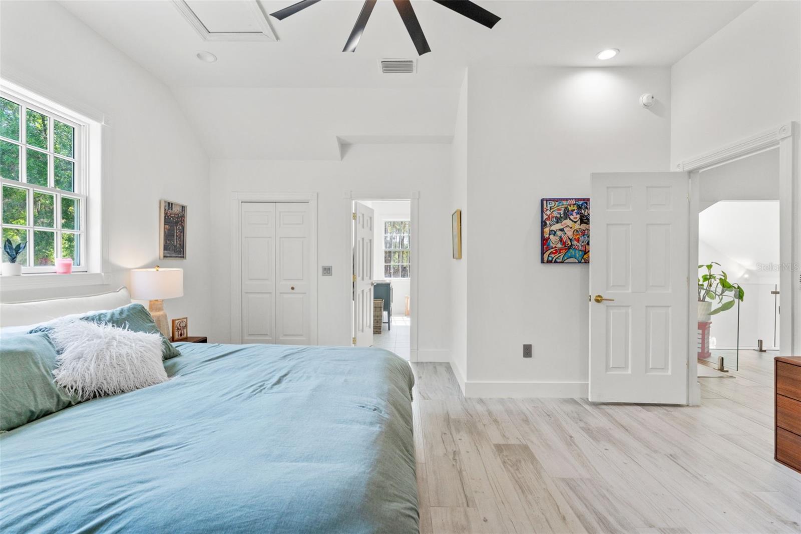 ACERAGE - Residential