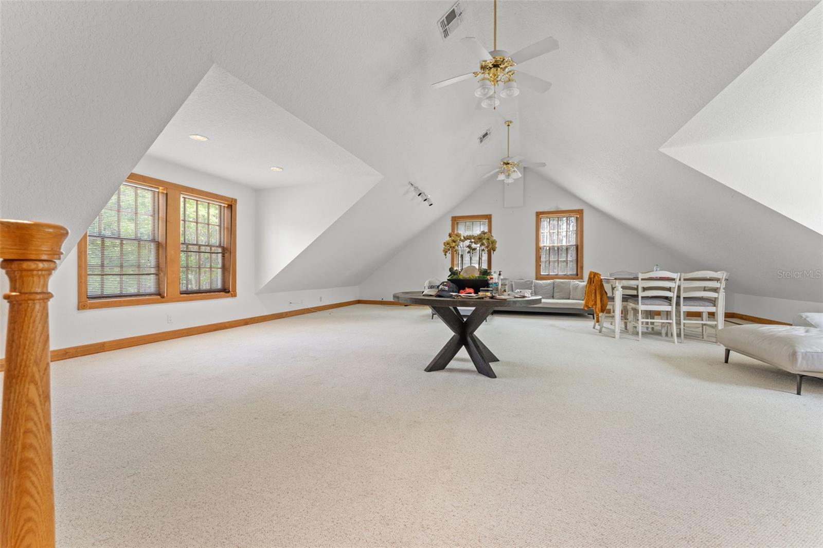 ACERAGE - Residential