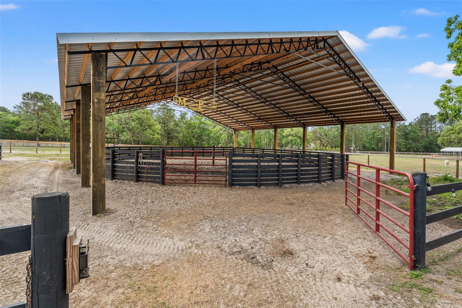 ACERAGE - Residential