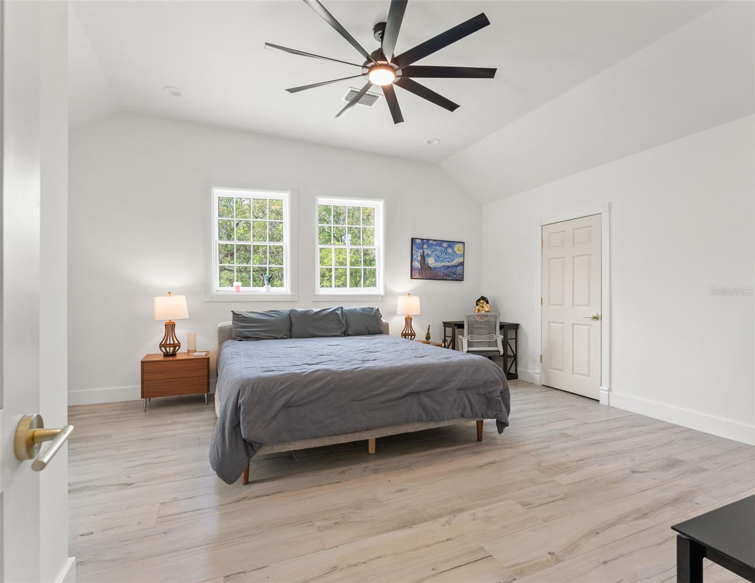 ACERAGE - Residential