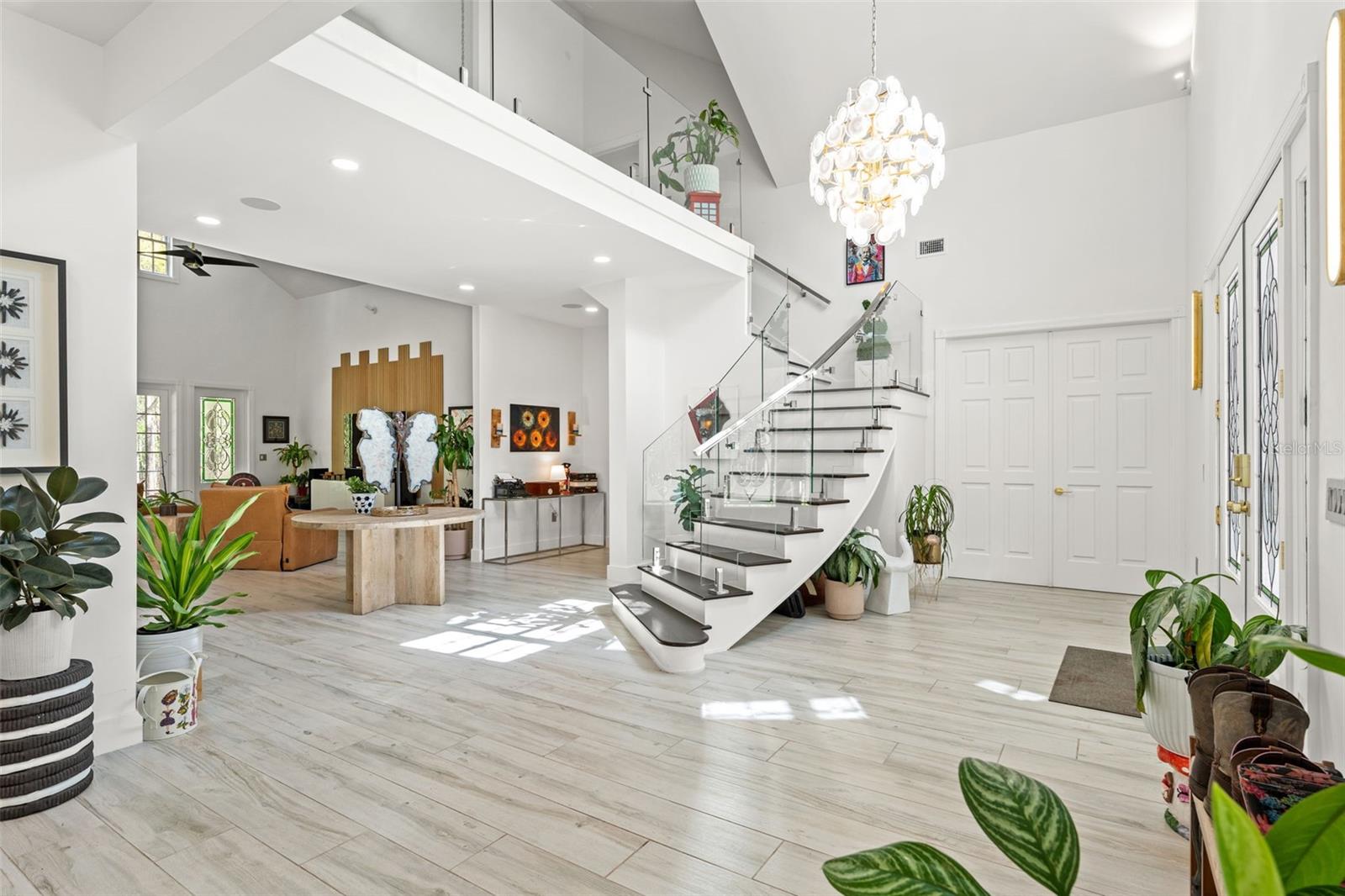 ACERAGE - Residential