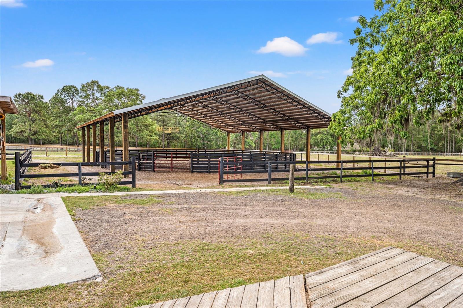 ACERAGE - Residential