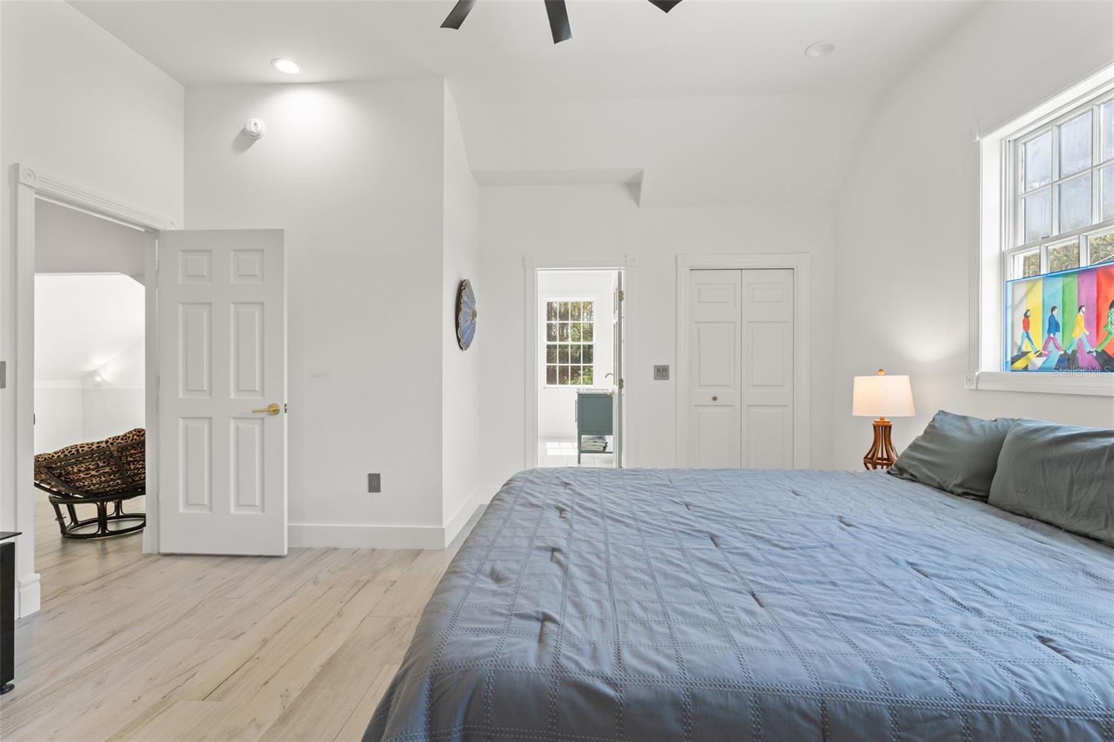 ACERAGE - Residential