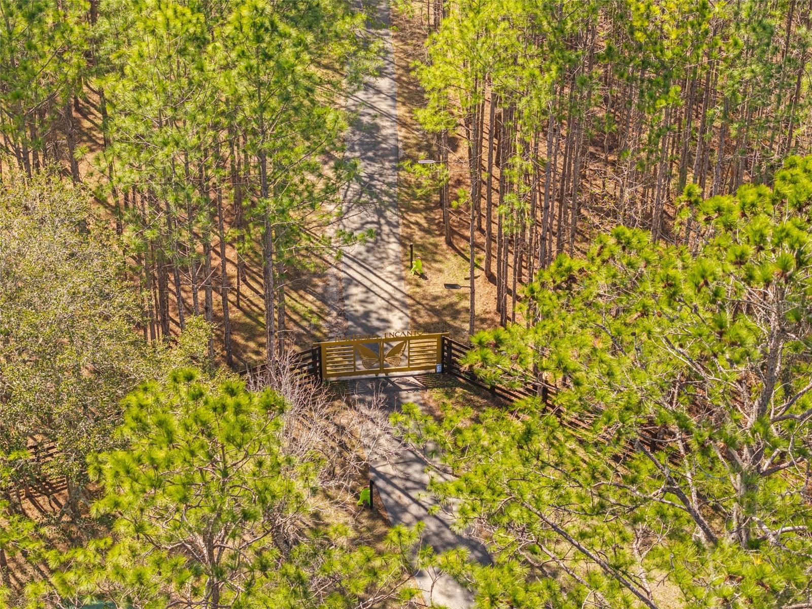 ACERAGE - Residential