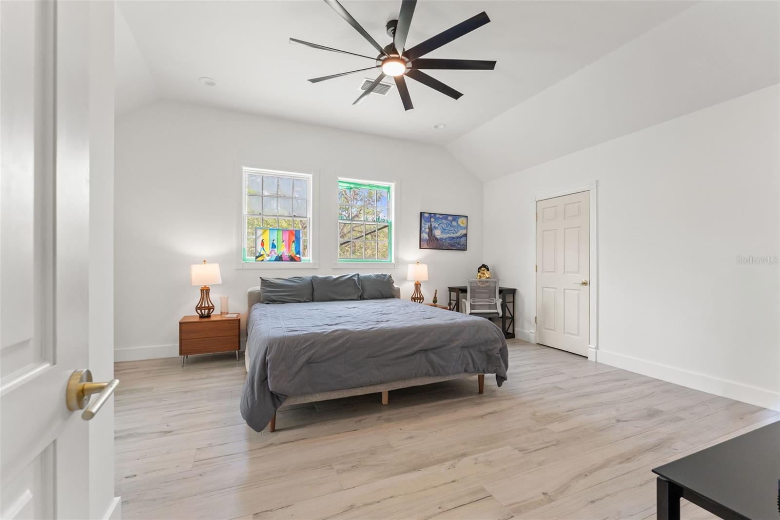 ACERAGE - Residential