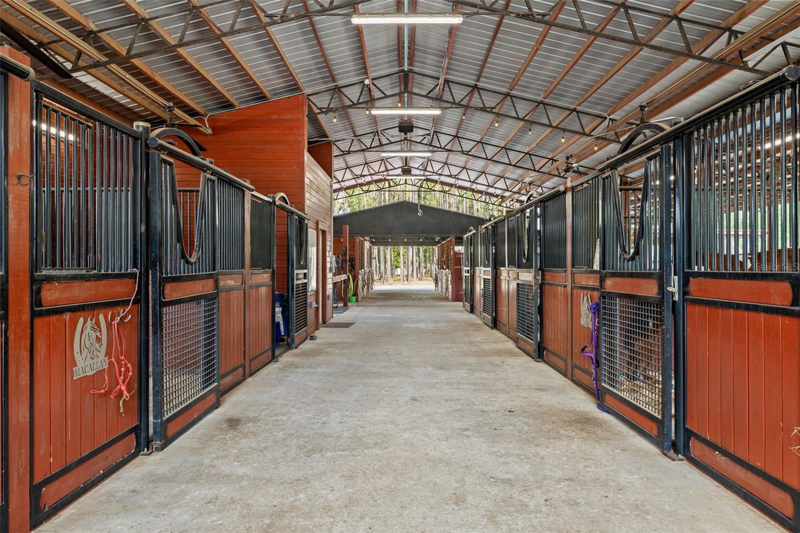 ACERAGE - Residential