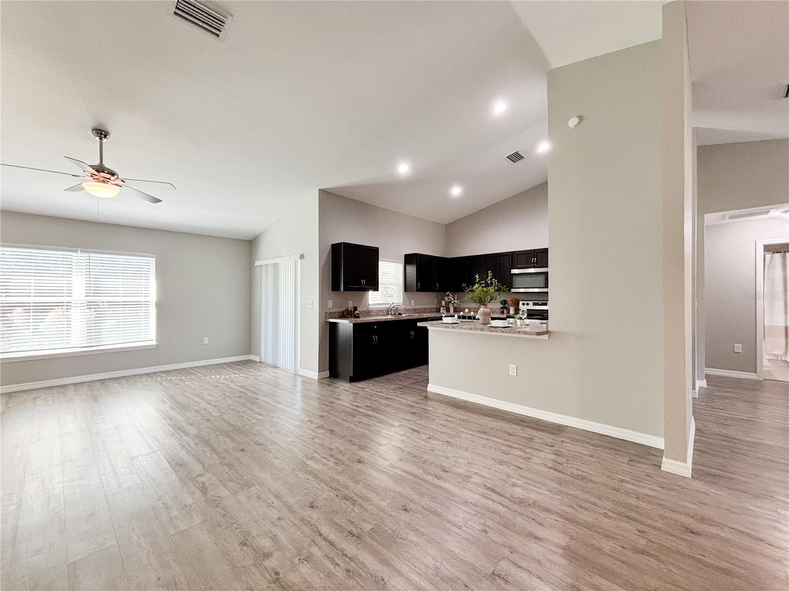 MARION OAKS UN NINE - Residential