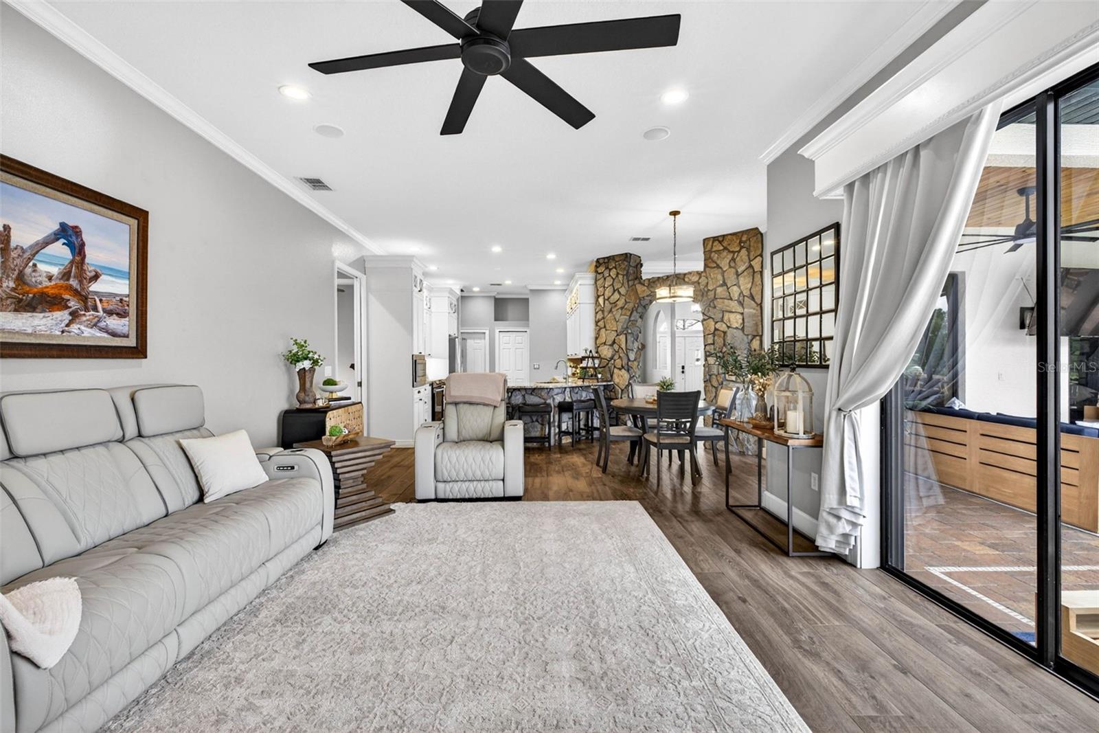 GRANDVIEW GROVE - Residential