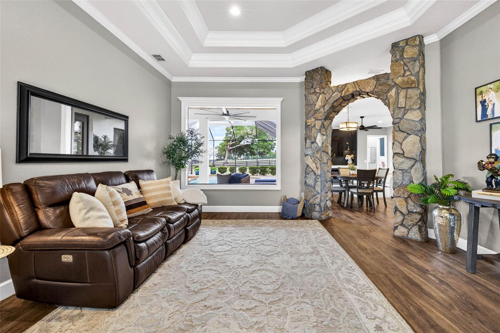 GRANDVIEW GROVE - Residential