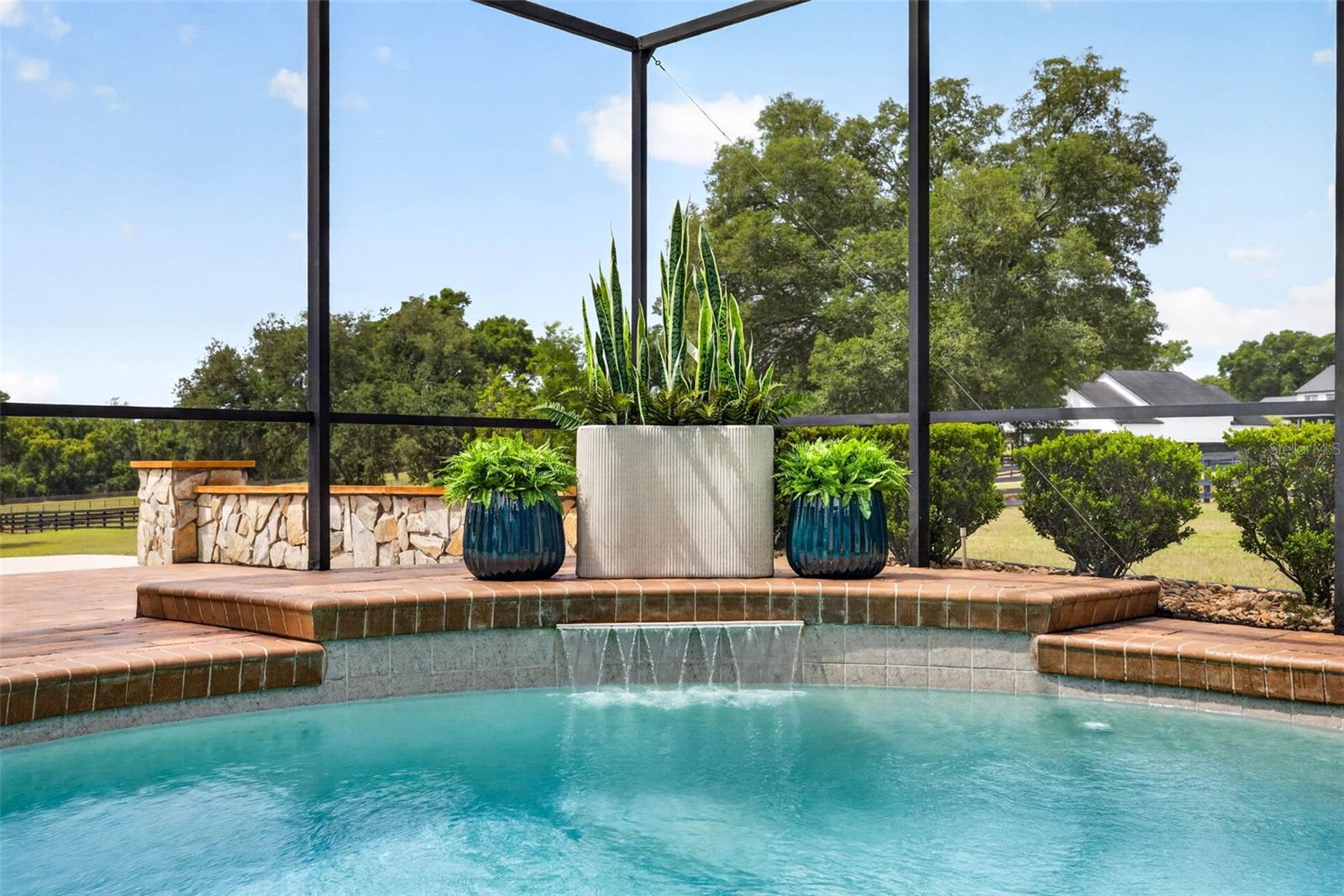 GRANDVIEW GROVE - Residential