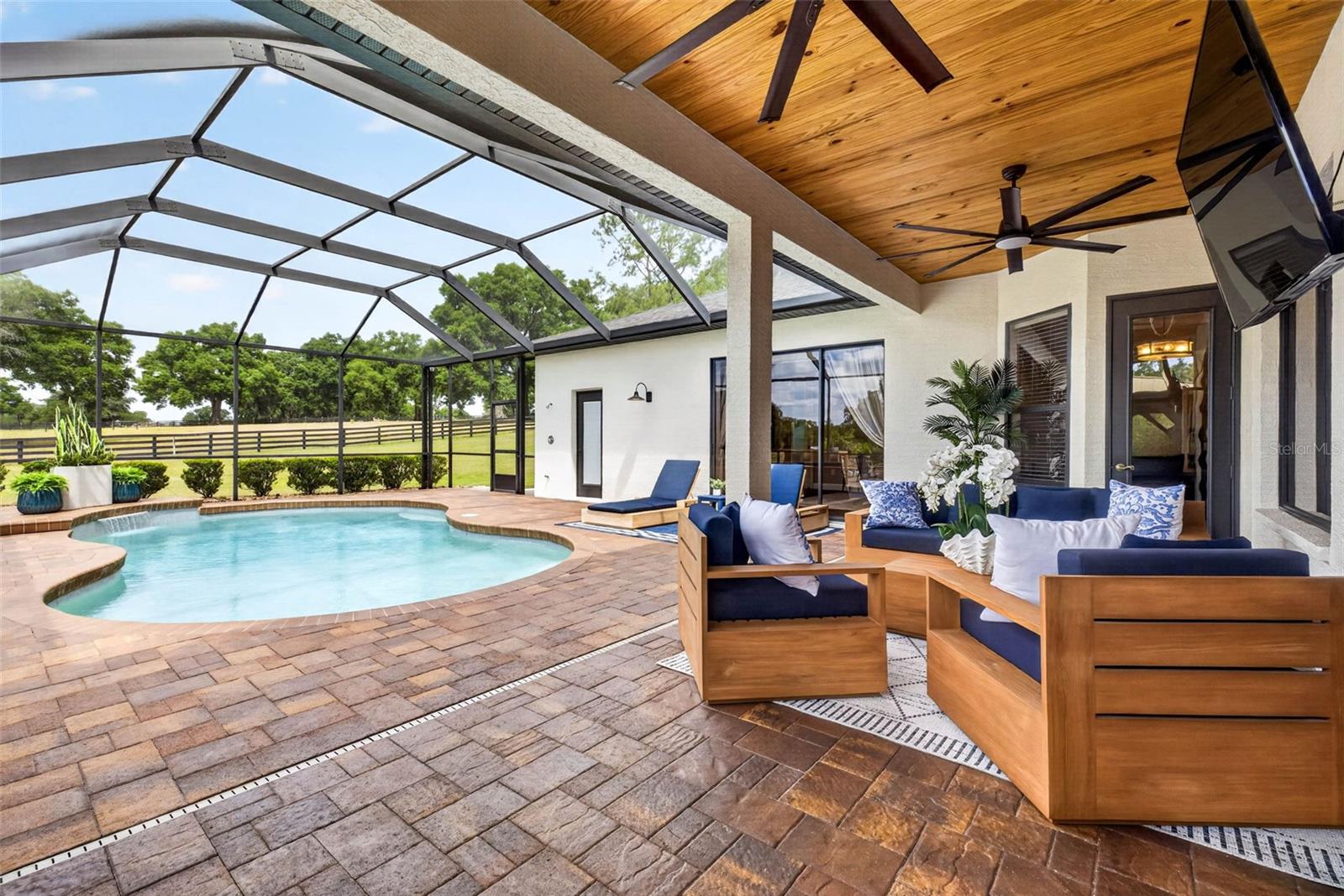 GRANDVIEW GROVE - Residential