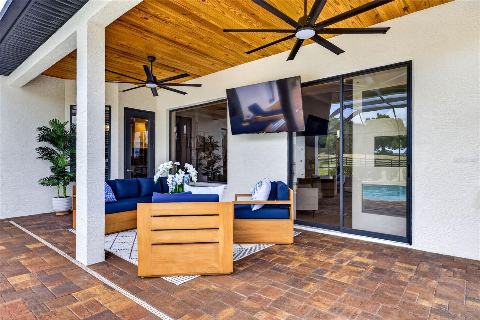 GRANDVIEW GROVE - Residential