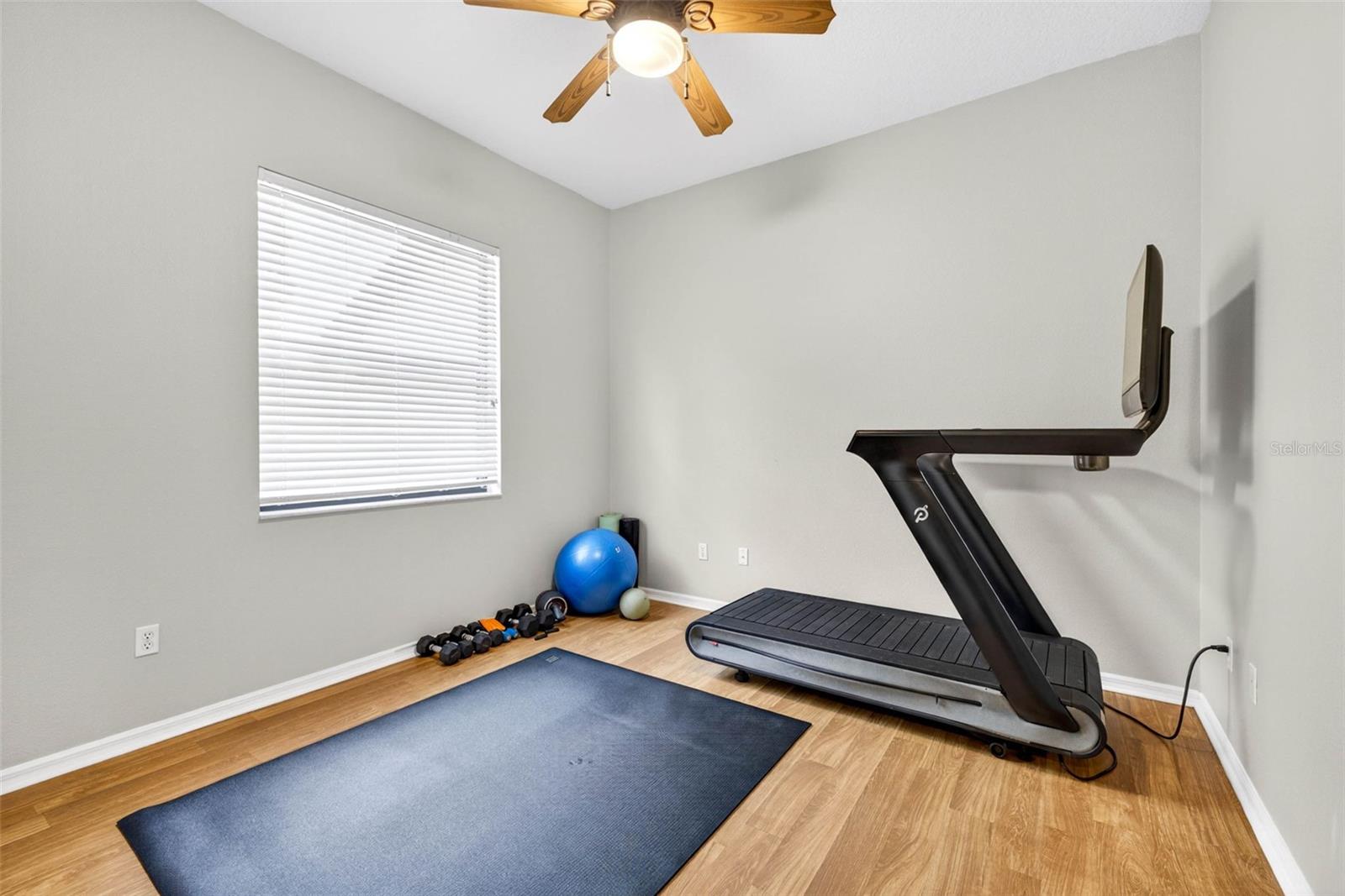 GRANDVIEW GROVE - Residential