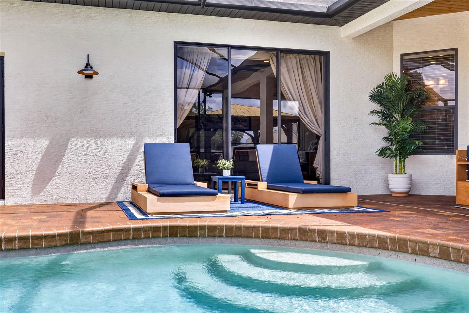 GRANDVIEW GROVE - Residential