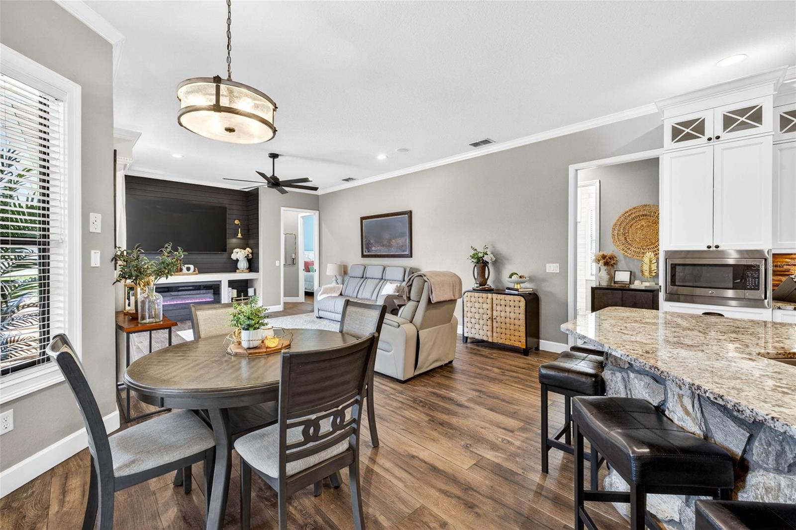 GRANDVIEW GROVE - Residential