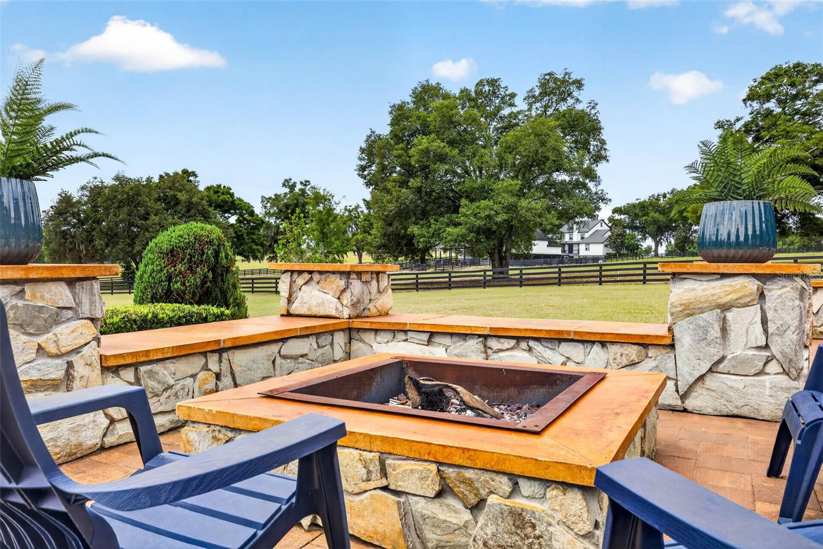 GRANDVIEW GROVE - Residential