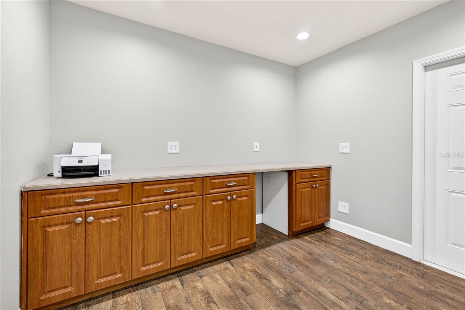 GRANDVIEW GROVE - Residential