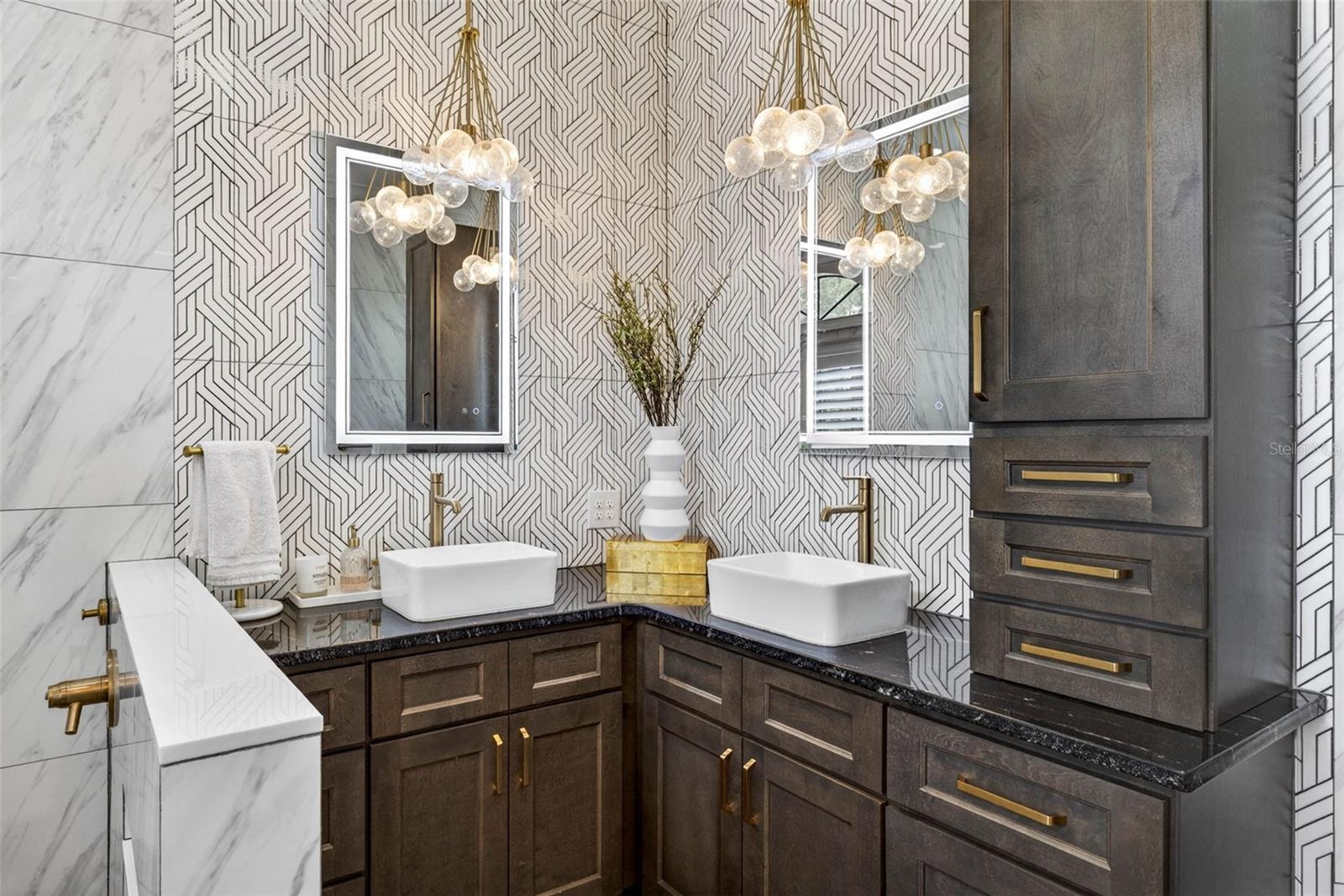 GRANDVIEW GROVE - Residential