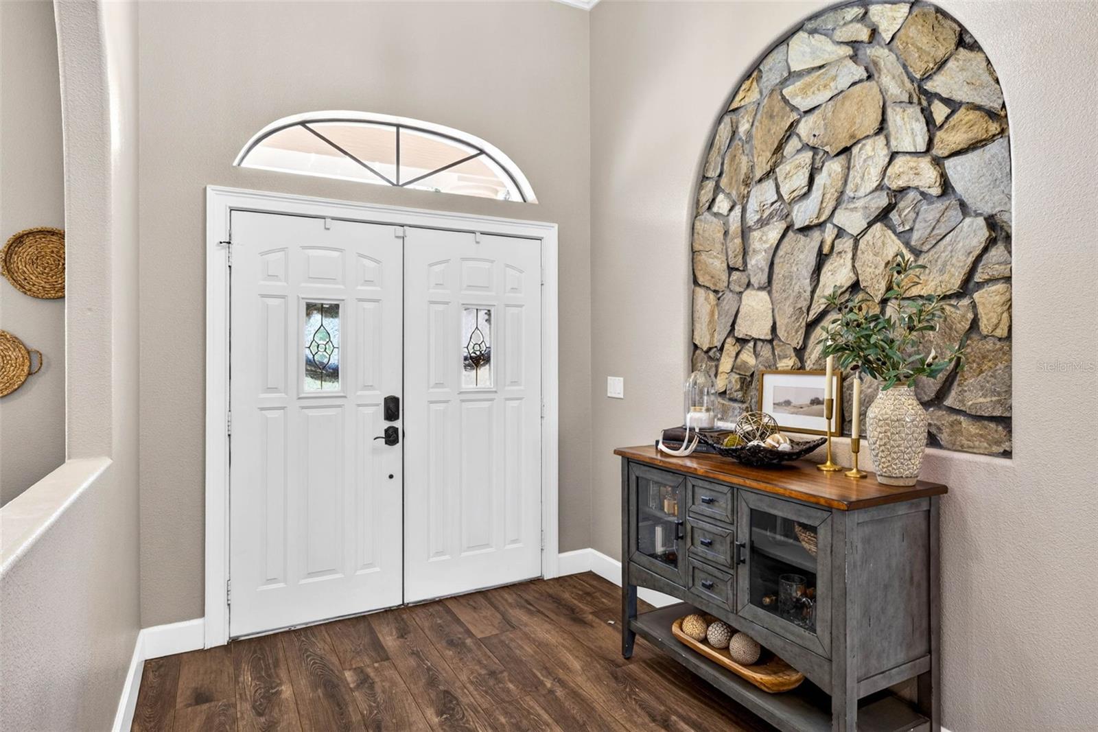 11311 GRANDVIEW DRIVE