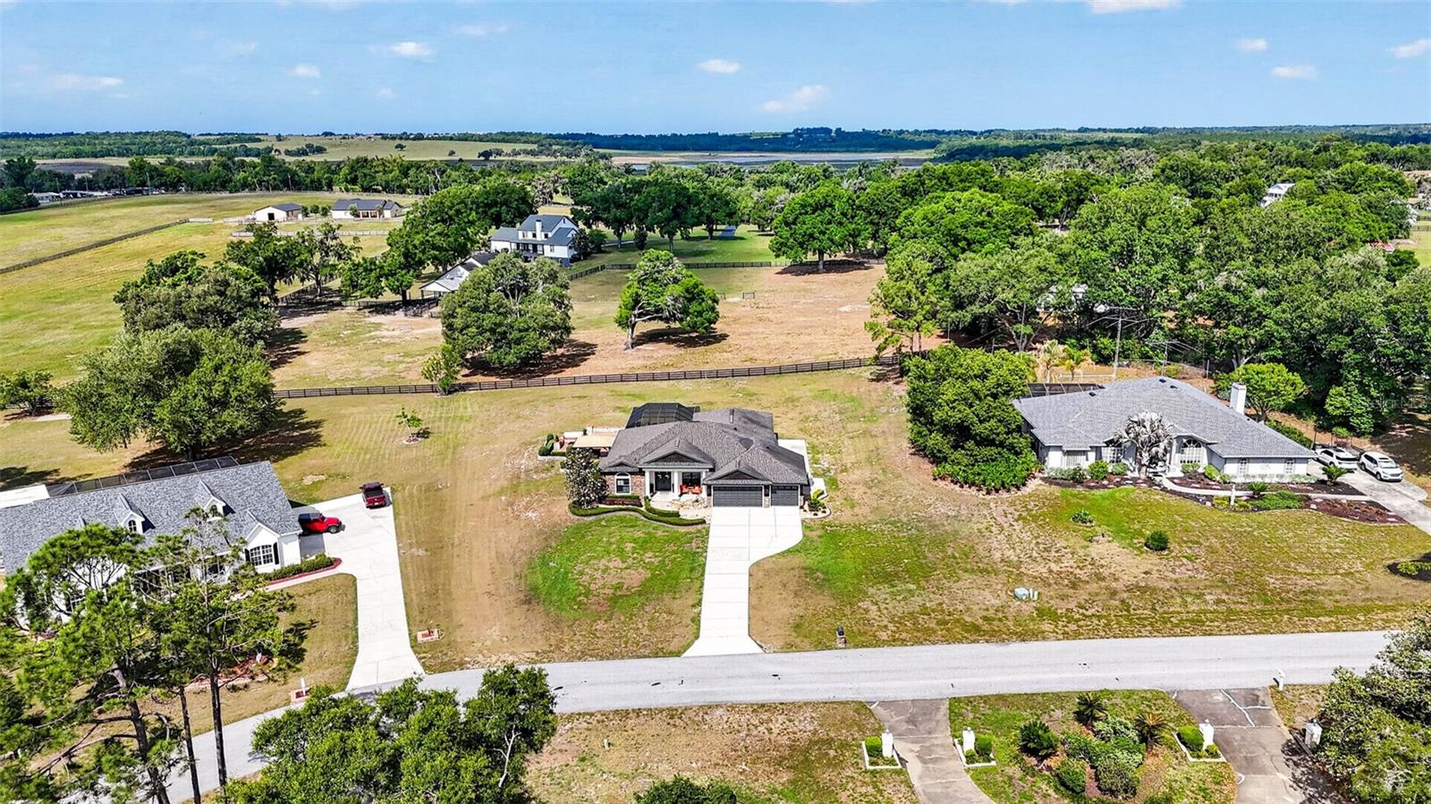 GRANDVIEW GROVE - Residential