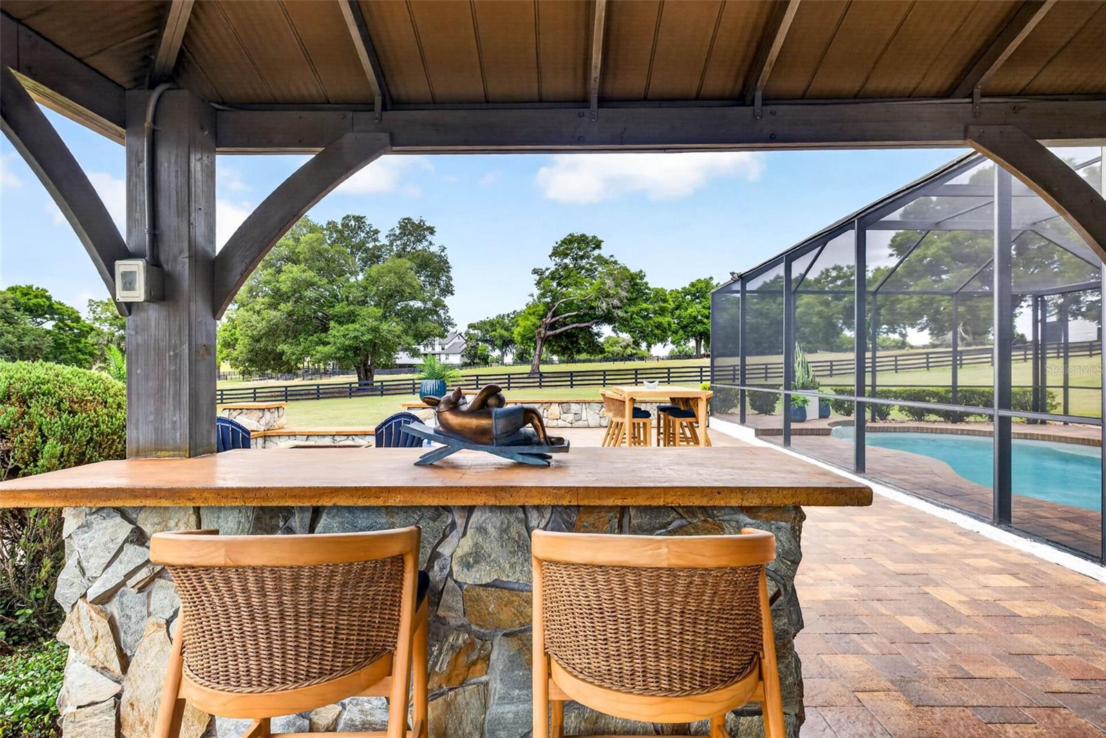 GRANDVIEW GROVE - Residential