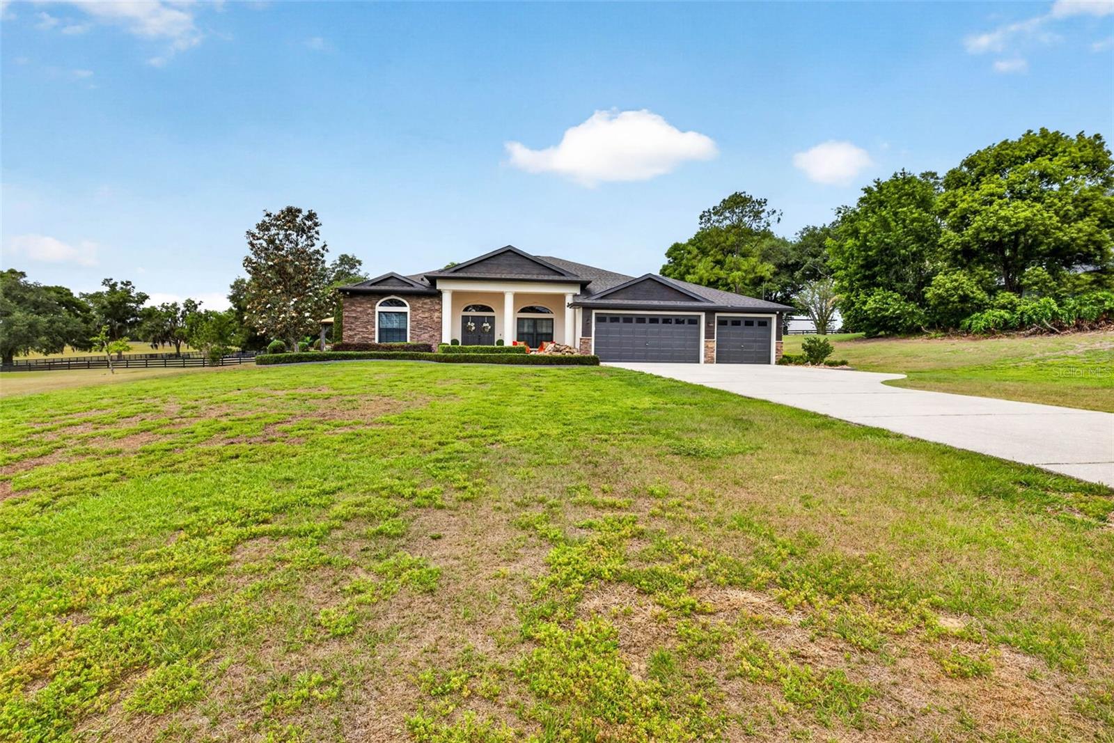 GRANDVIEW GROVE - Residential