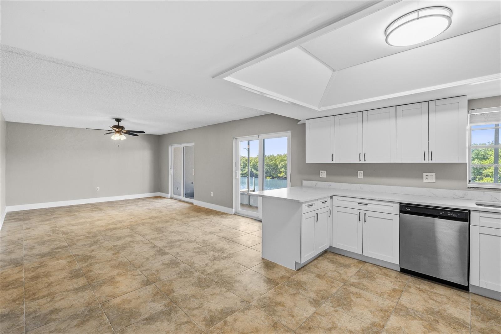 BAY POINTE CONDO - Residential