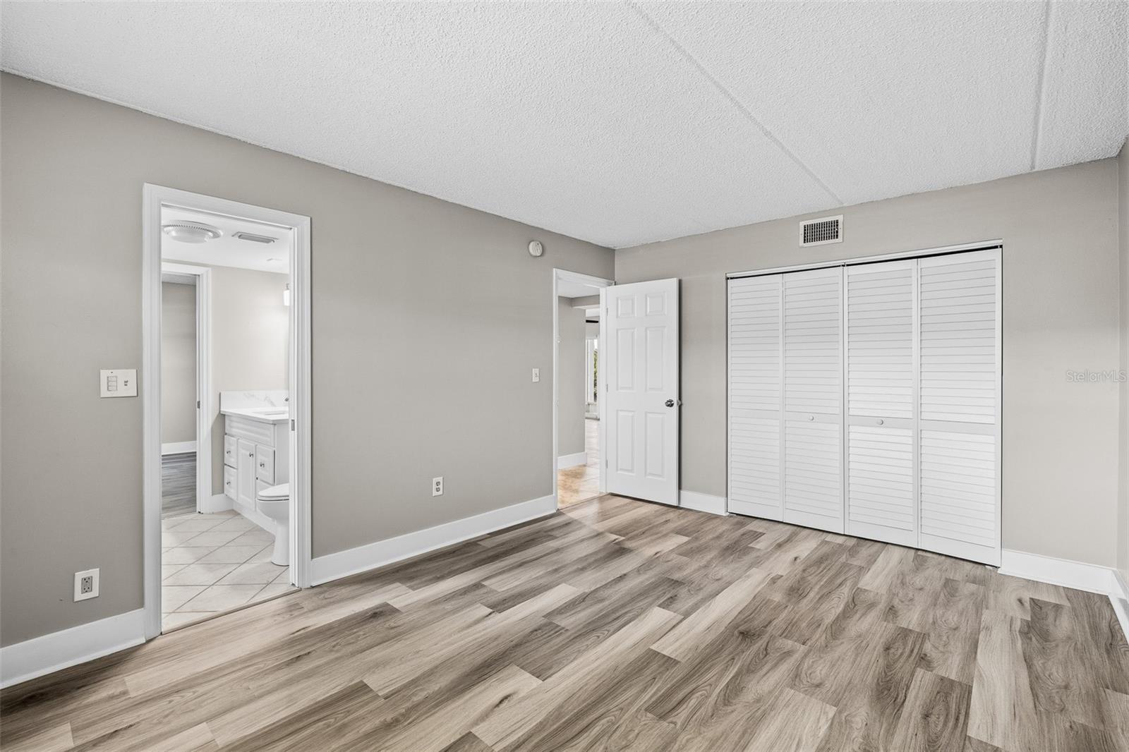 BAY POINTE CONDO - Residential