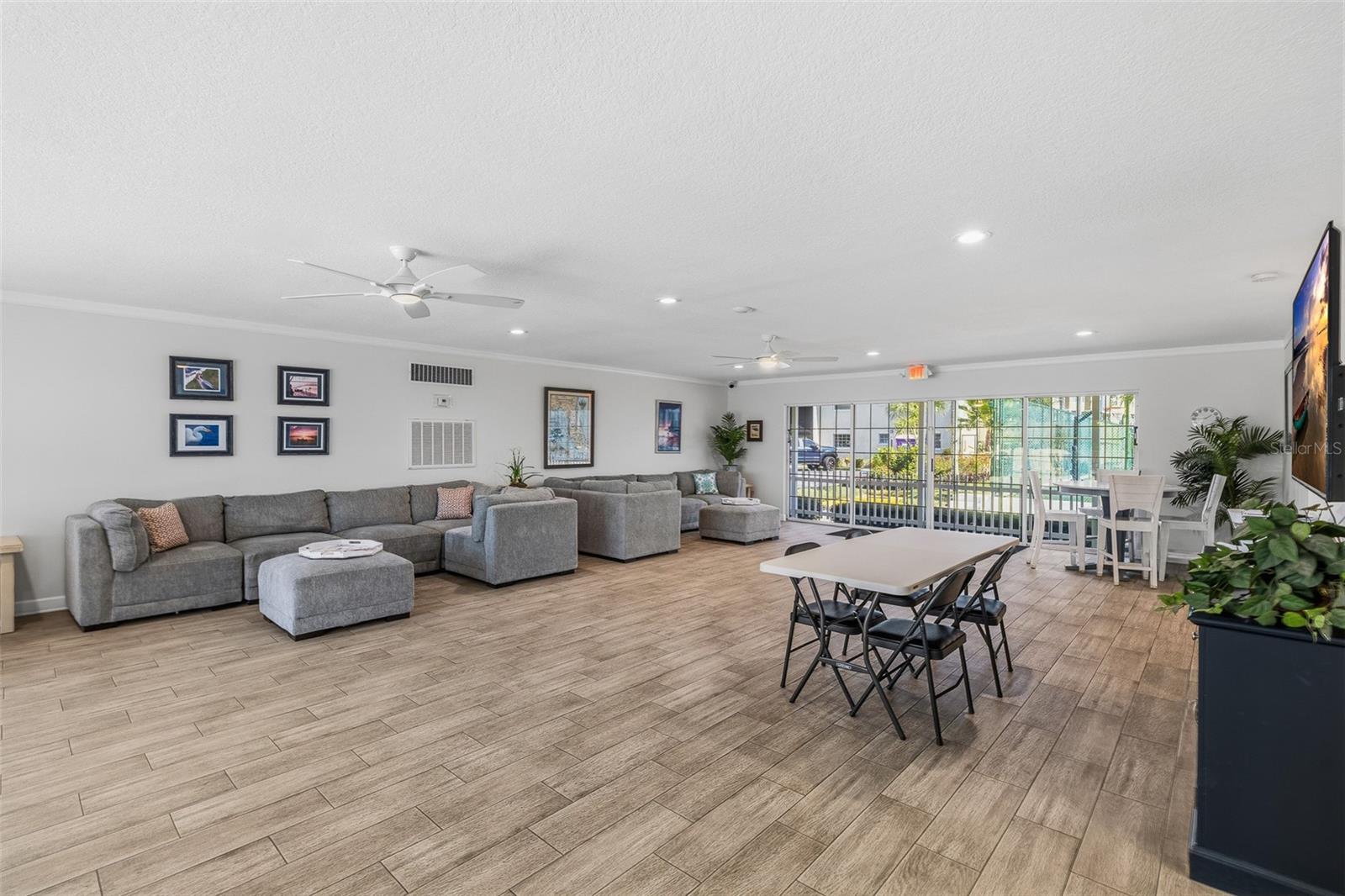BAY POINTE CONDO - Residential