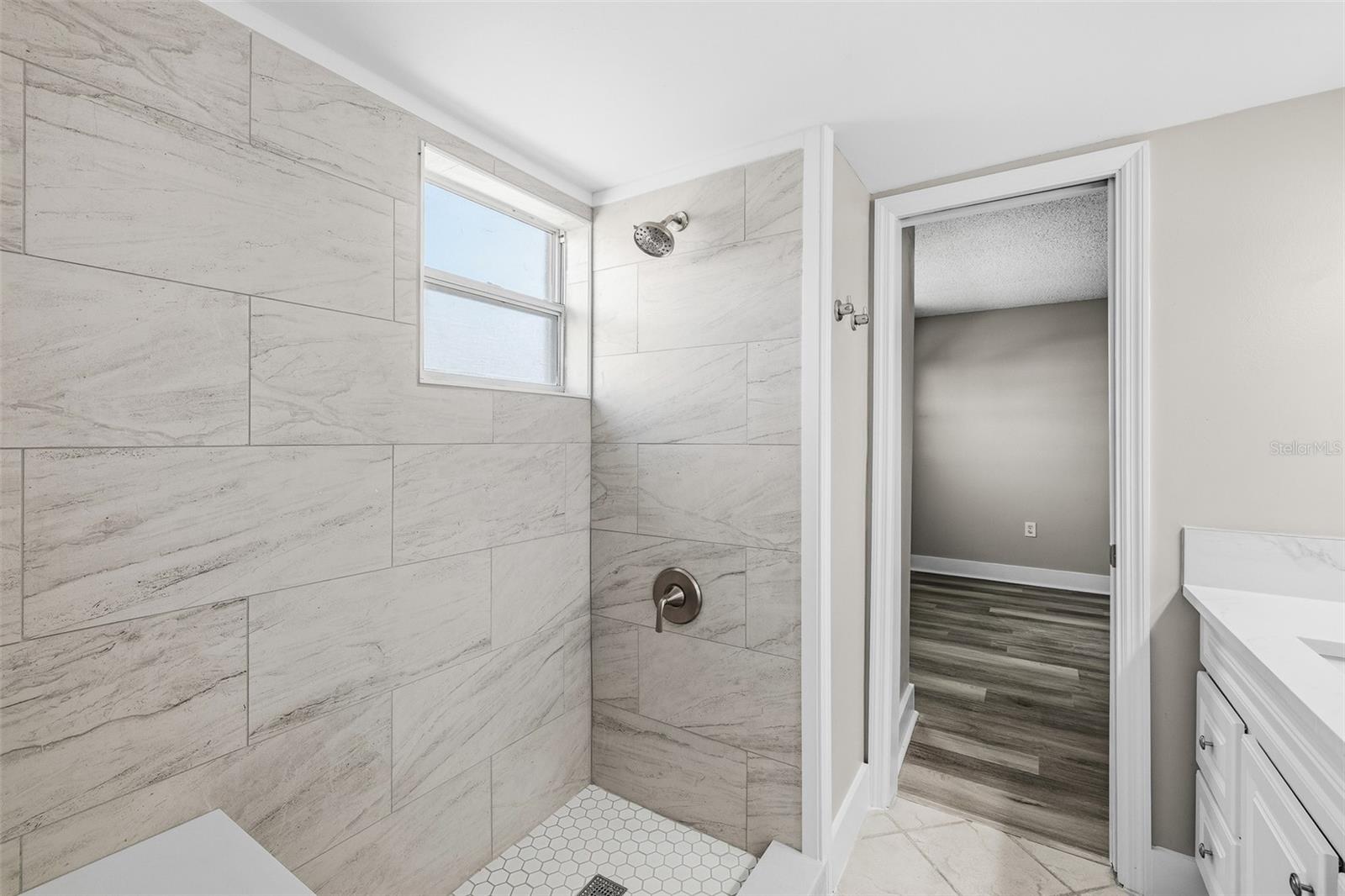 BAY POINTE CONDO - Residential