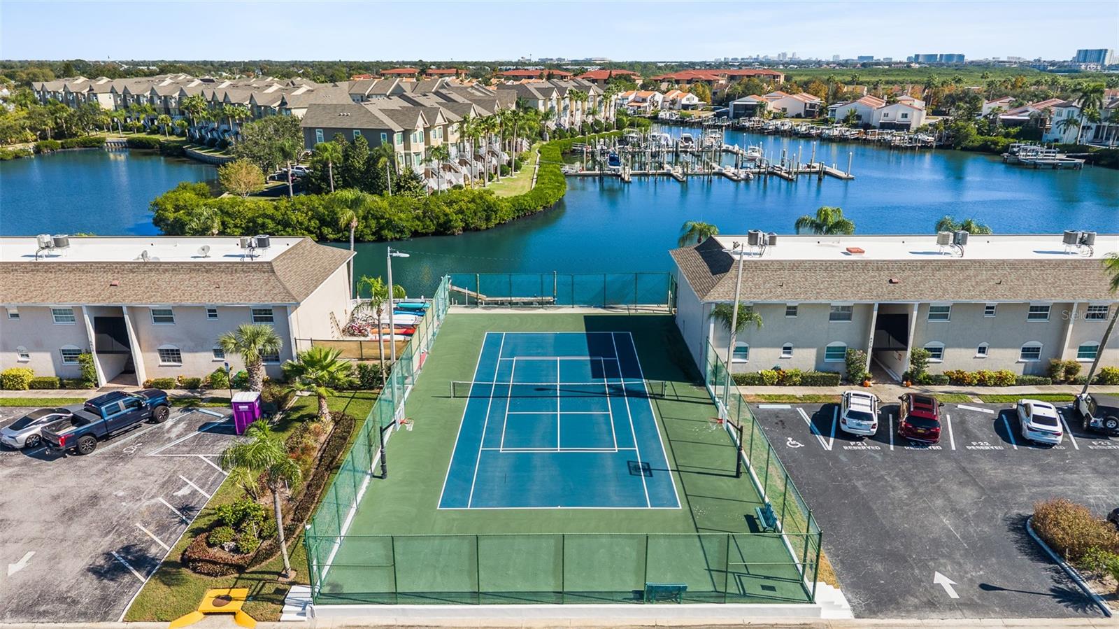 BAY POINTE CONDO - Residential