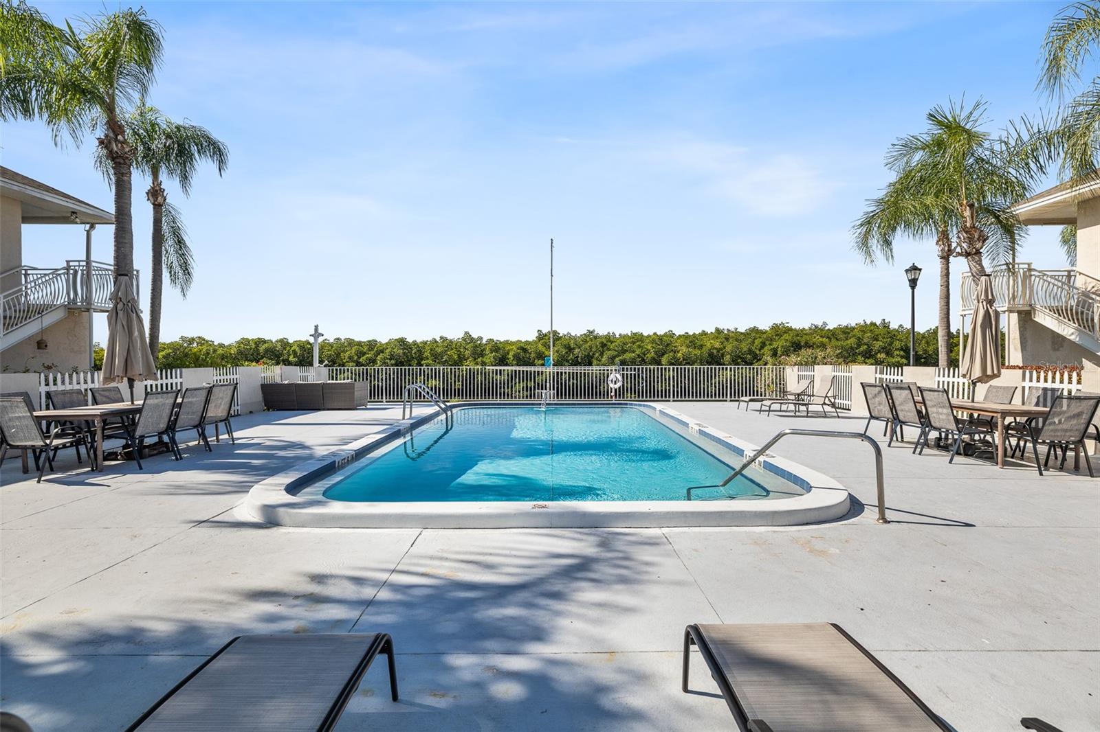 BAY POINTE CONDO - Residential