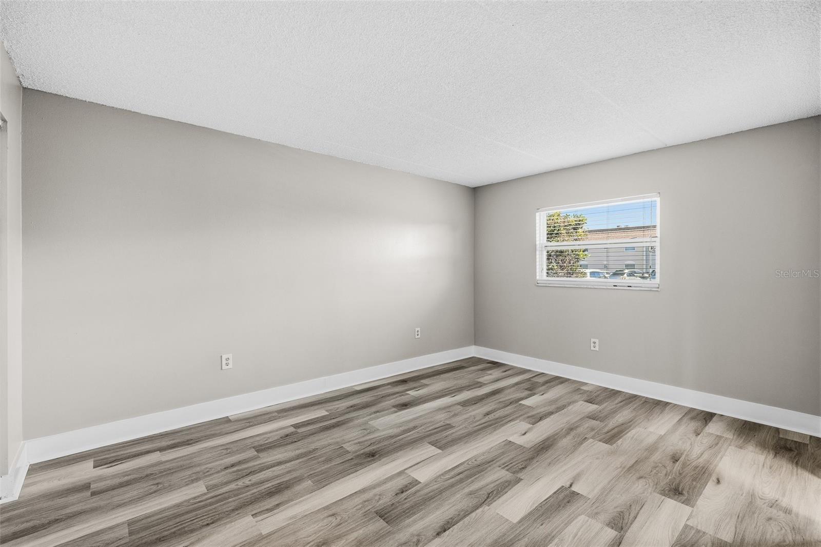 BAY POINTE CONDO - Residential