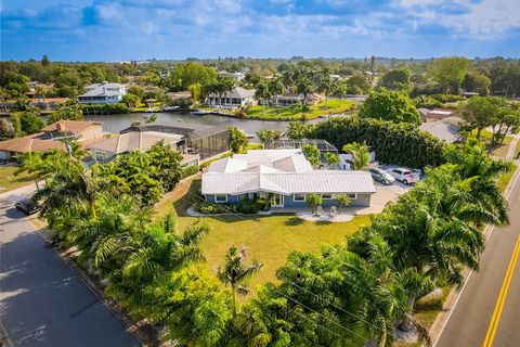 Photo of 2159 Constitution Boulevard, Sarasota, FL 34231 (MLS # A4653793) Photo of 2159 Constitution Boulevard, Sarasota, FL 34231 (MLS # A4653793)