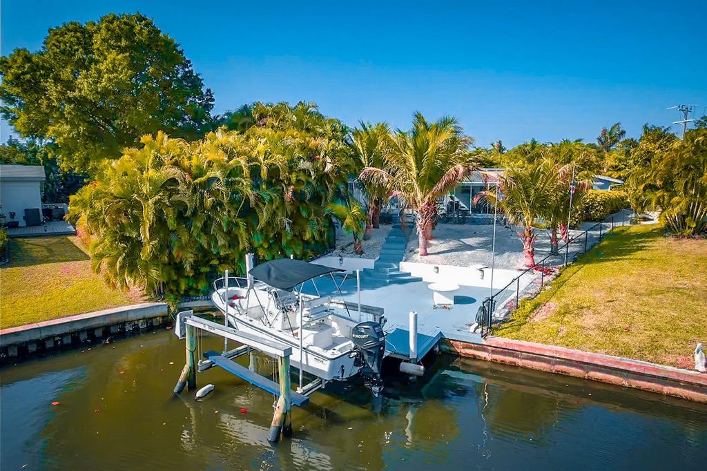 Photo of 2159 Constitution Boulevard, Sarasota, FL 34231 (MLS # A4653793)