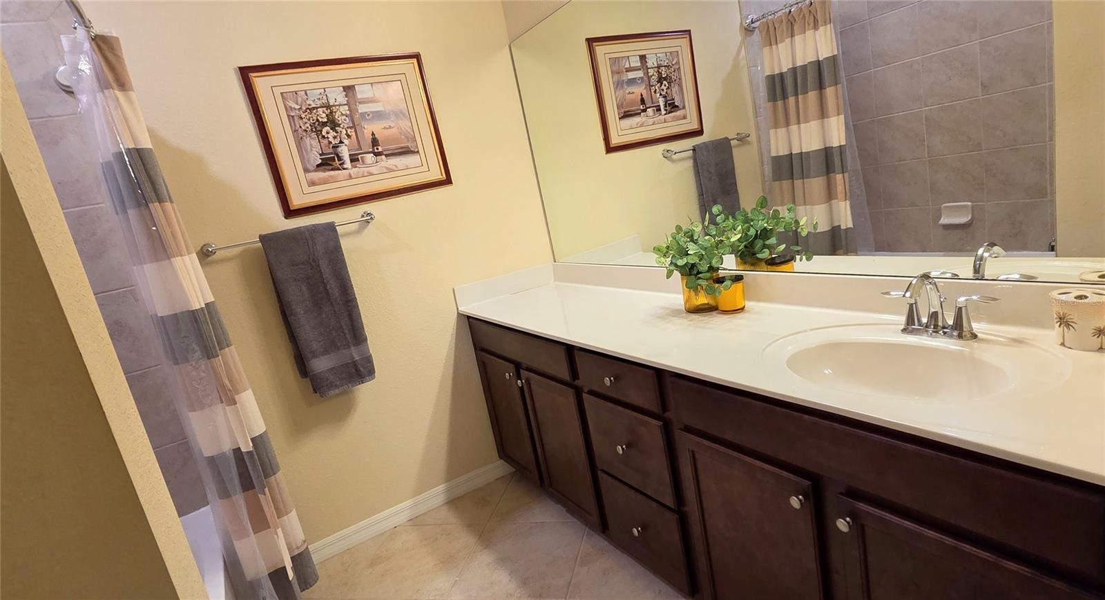 GRAN PARADISO, TWNHMS 1A - Residential