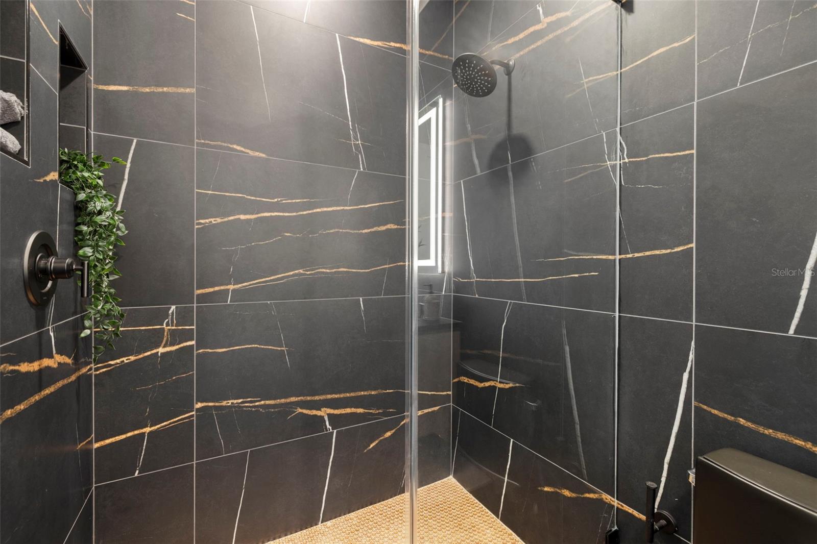 ROSEBURY PARK - Residential Lease