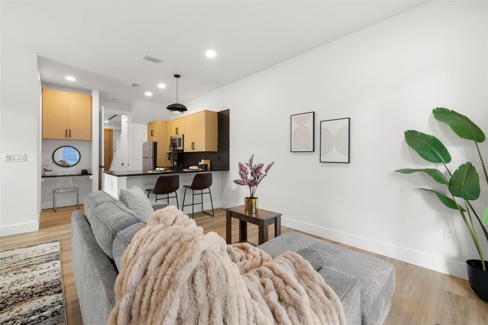 ROSEBURY PARK - Residential Lease