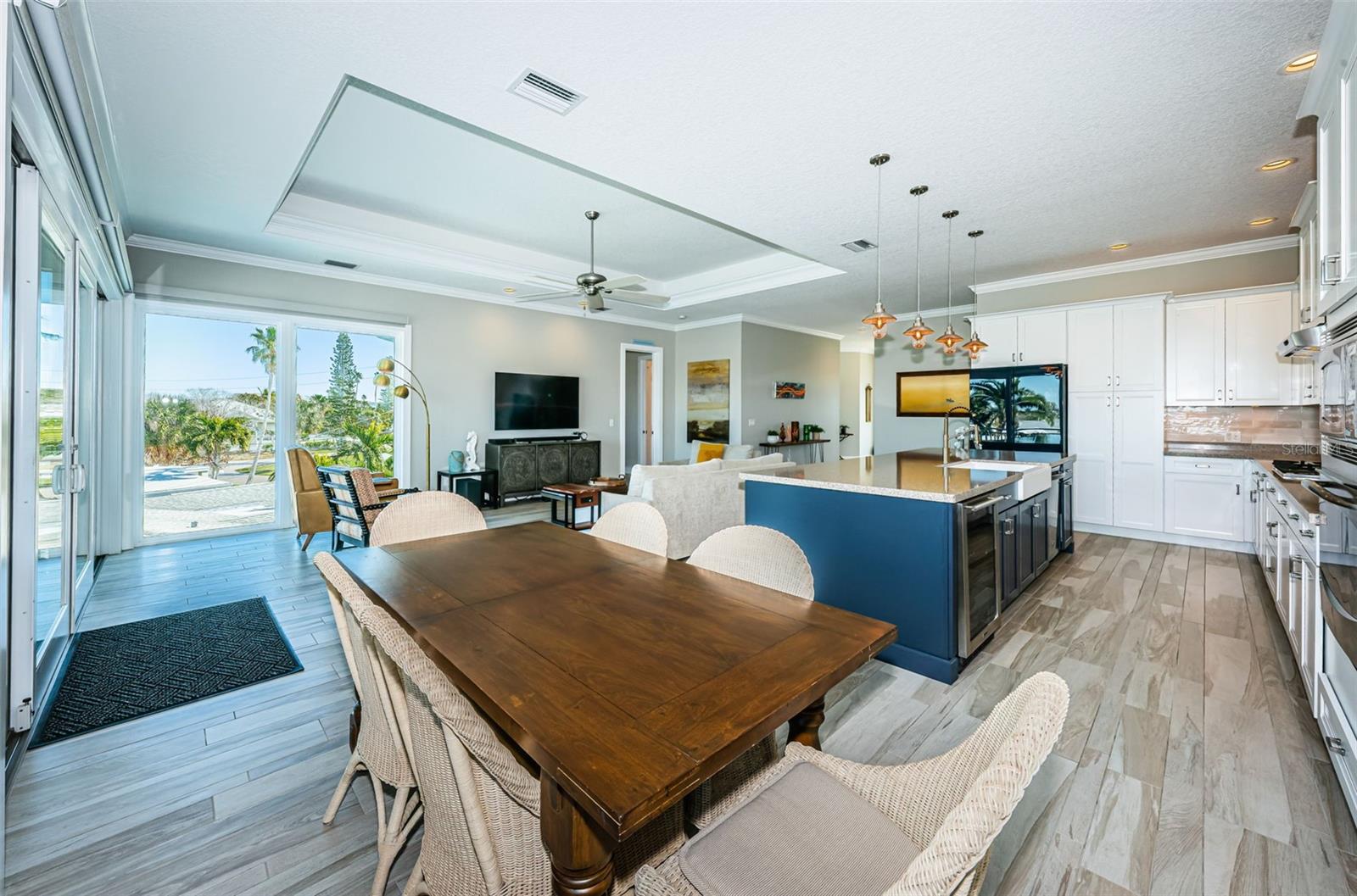 LONE PALM BEACH 3RD ADD - Residential