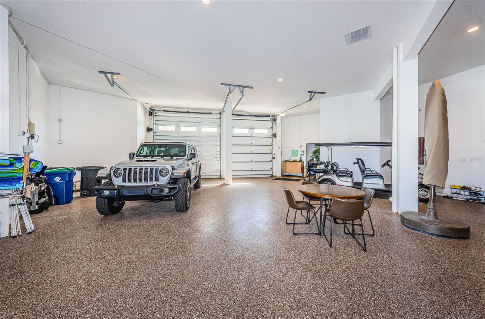 LONE PALM BEACH 3RD ADD - Residential