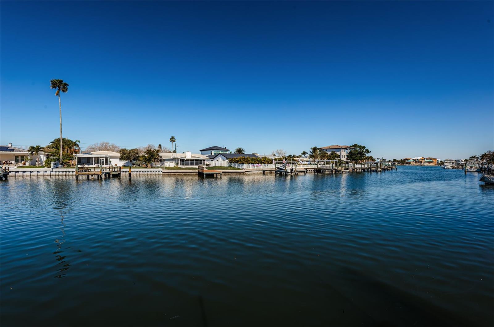 LONE PALM BEACH 3RD ADD - Residential