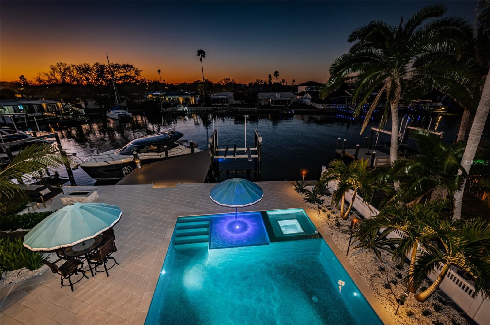 LONE PALM BEACH 3RD ADD - Residential