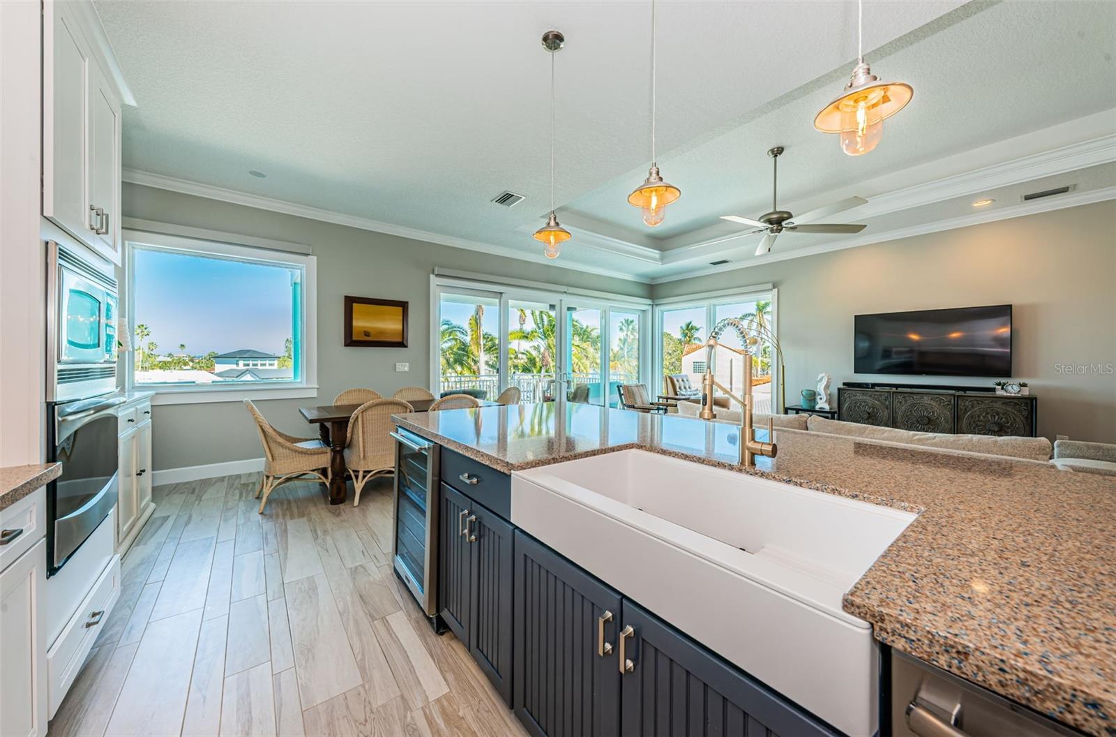 LONE PALM BEACH 3RD ADD - Residential